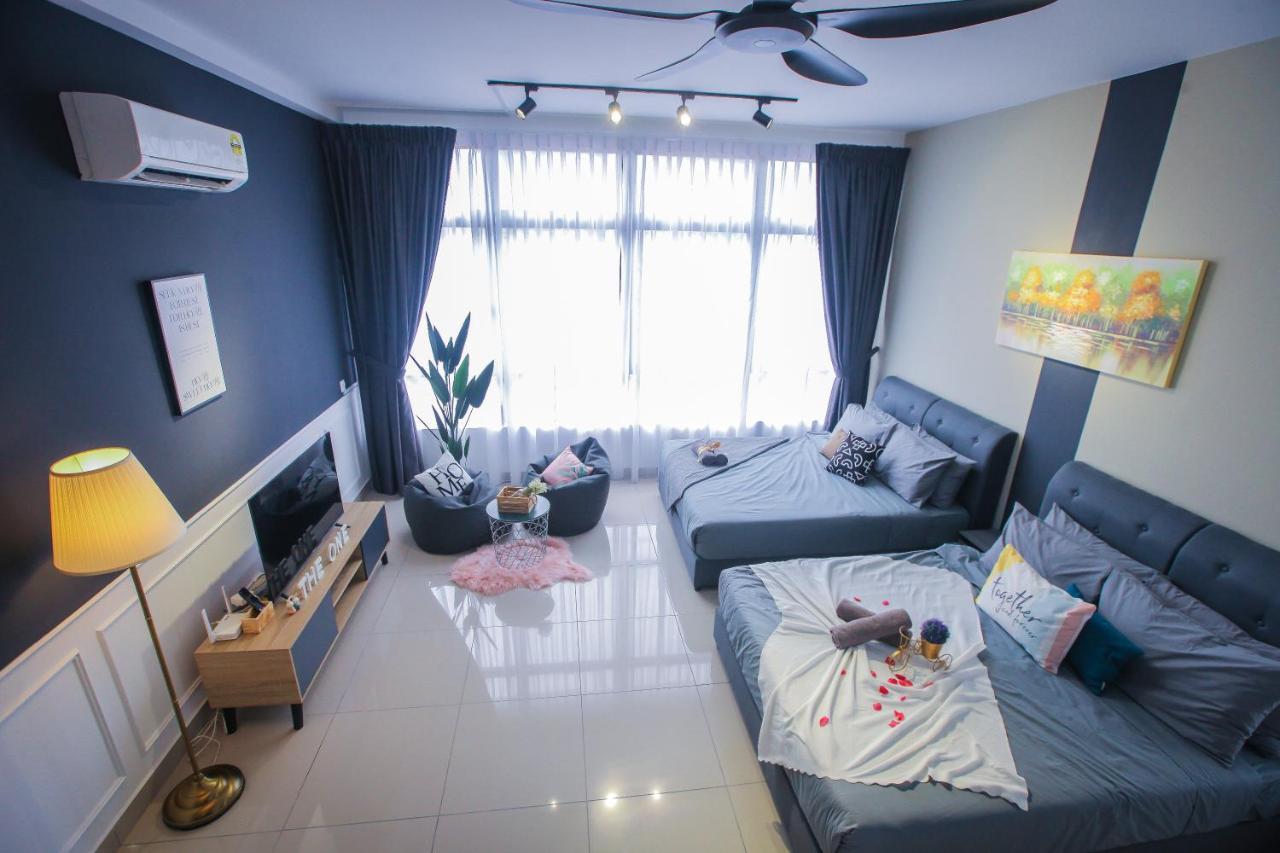 Apartemen Twin Tower By The One - 10m Walk To Jb Custom & Ciq